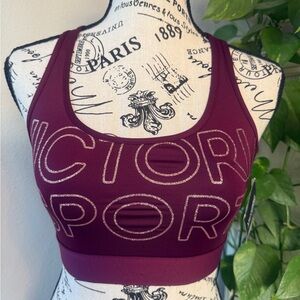 NWT Victoria Sport Racerback Sports Bra XS